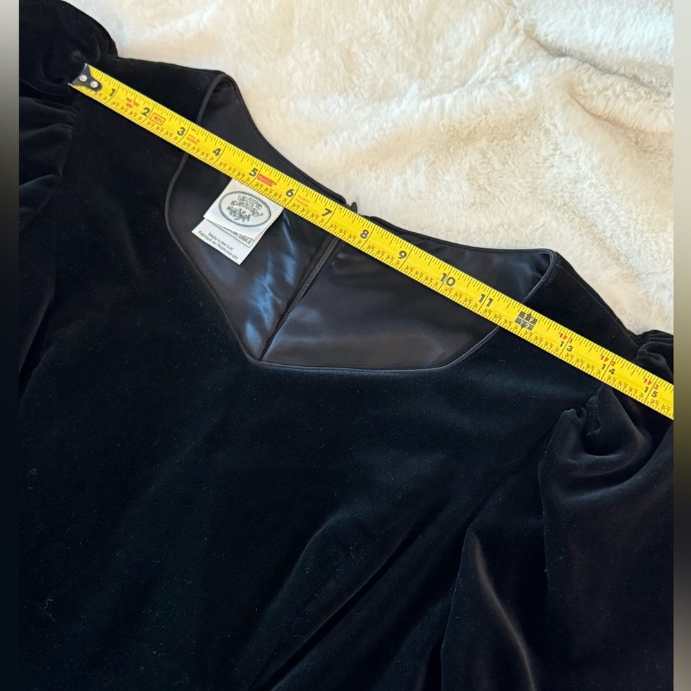 Vintage Laura Ashley Black Velvet Dress Puff Sleeve Romantic Mini Dress - Picture 10 of 15